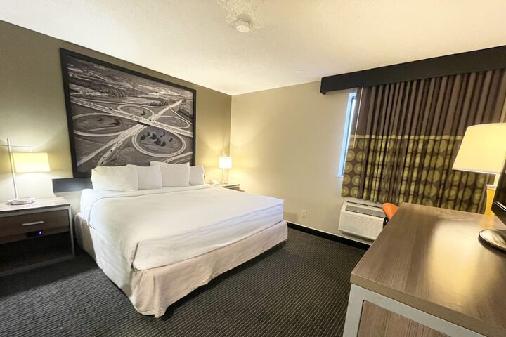 Room 20 of 25
