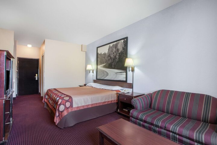 Room 22 of 39