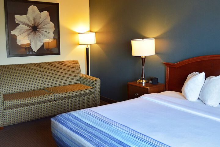 Room 14 of 25