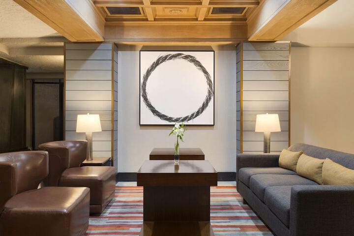 Hotel Interior 6 of 47