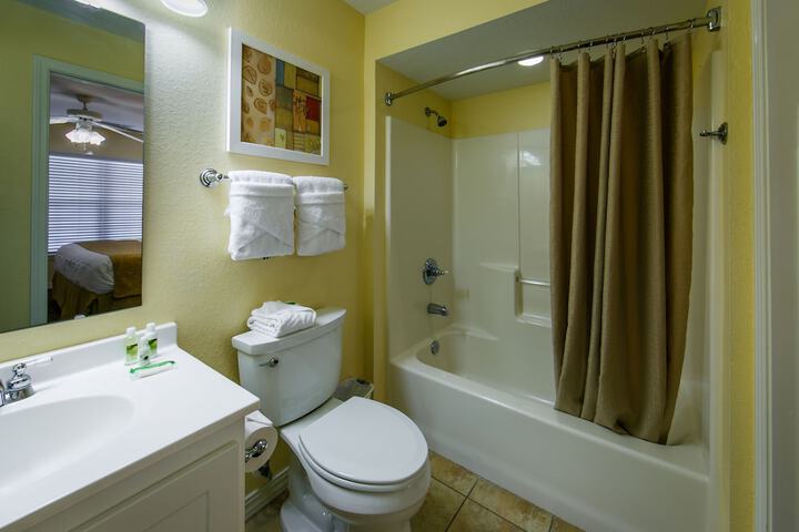 Holiday Inn Club Vacations Orlando Breeze Resort by IHG