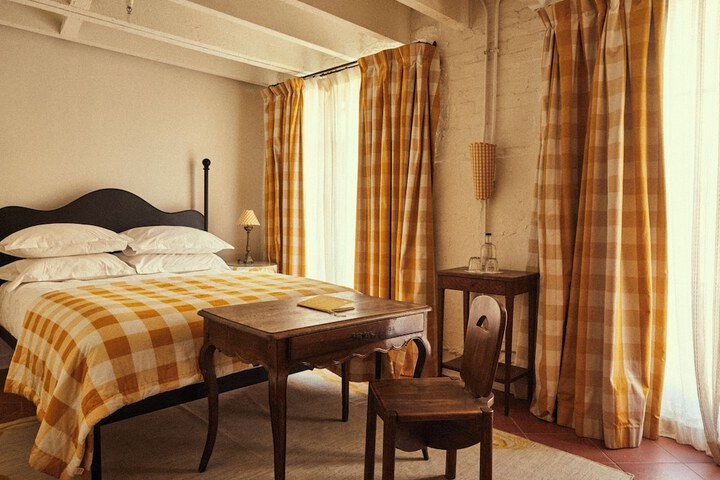 Room 98 of 151