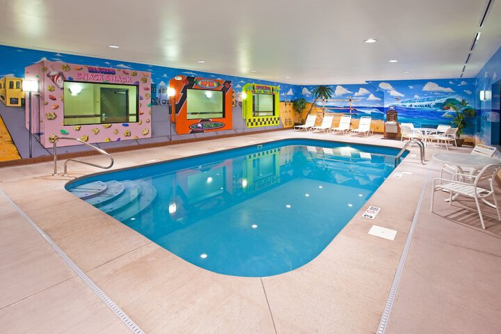 Pool 4 of 38
