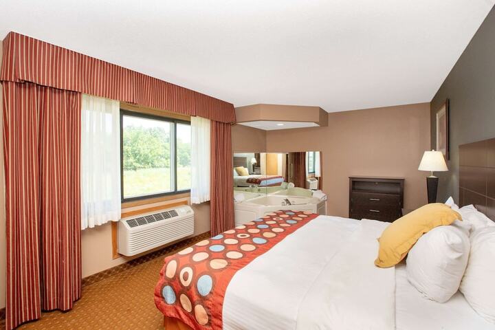 Room 19 of 25