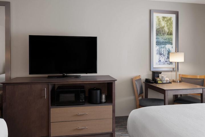 Little Crow Hotel & Conference Trademark by Wyndham