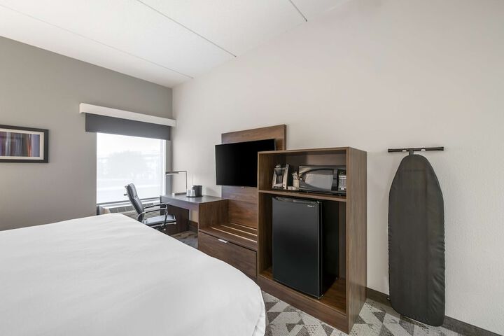 Room 25 of 31