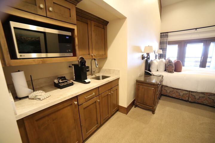 Room 308 of 500