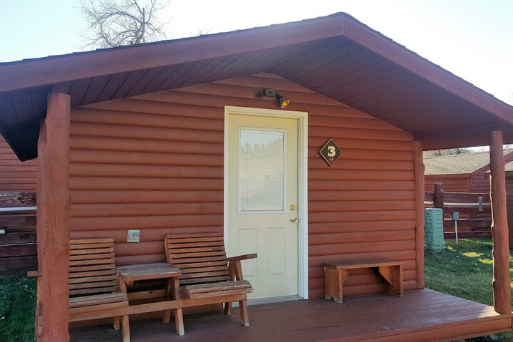 No Name City Luxury Cabins & RV