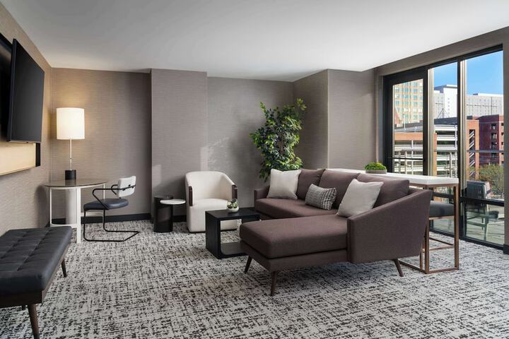 Tempo by Hilton Raleigh Downtown