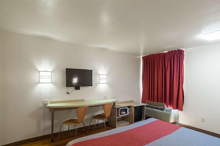 Room 19 of 30