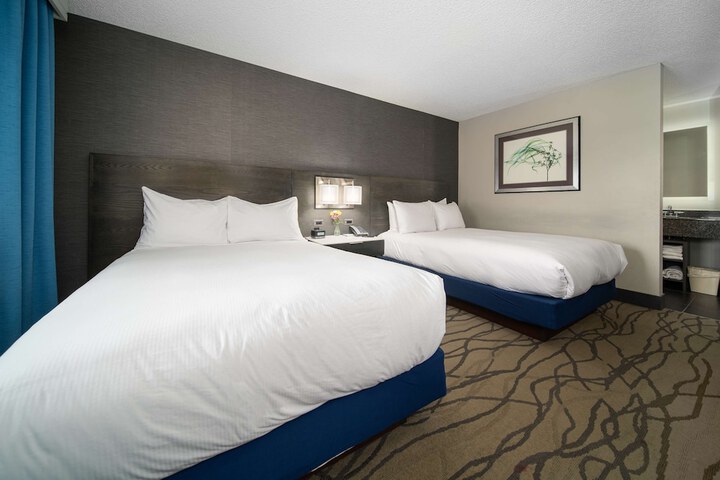 Room 80 of 109