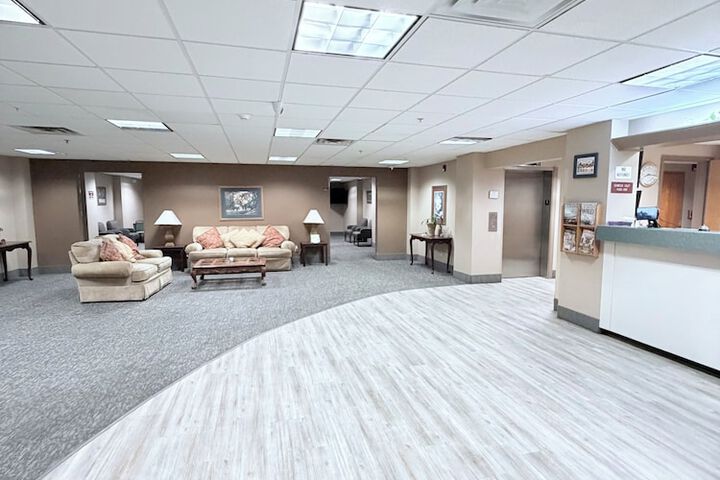 Collins Inn & Suites