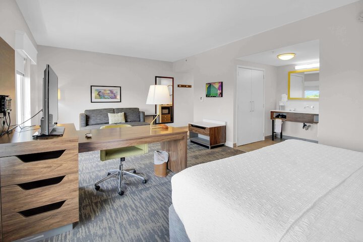 Room 57 of 121
