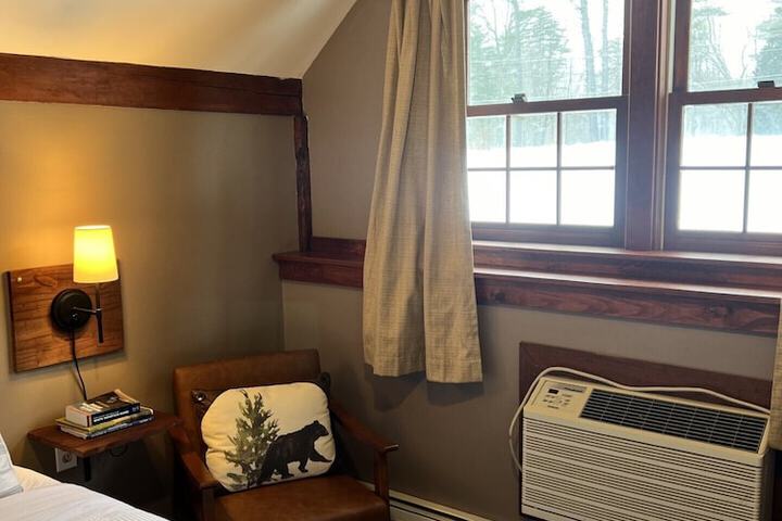 Room 64 of 153