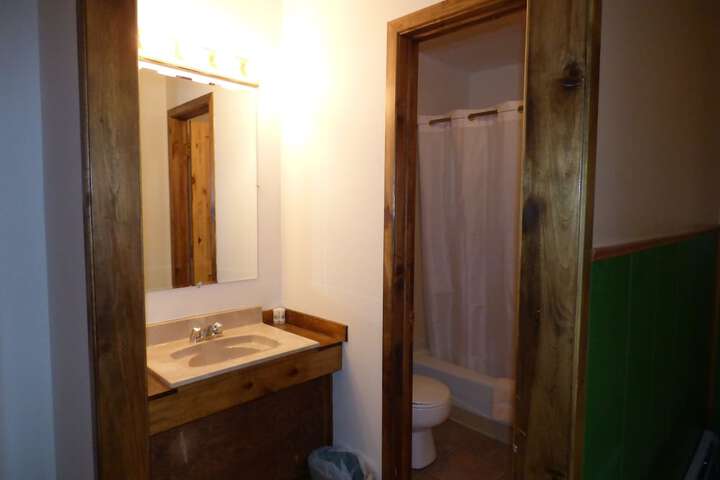 Room 9 of 39