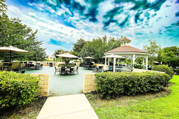 Terrace/Patio 135 of 138