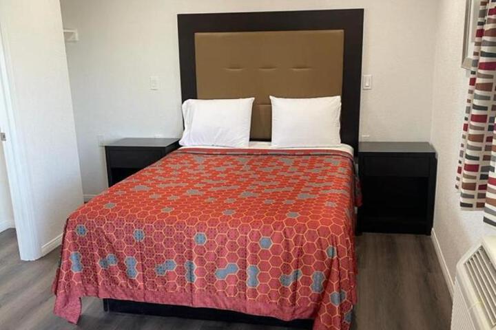 Palm Inn