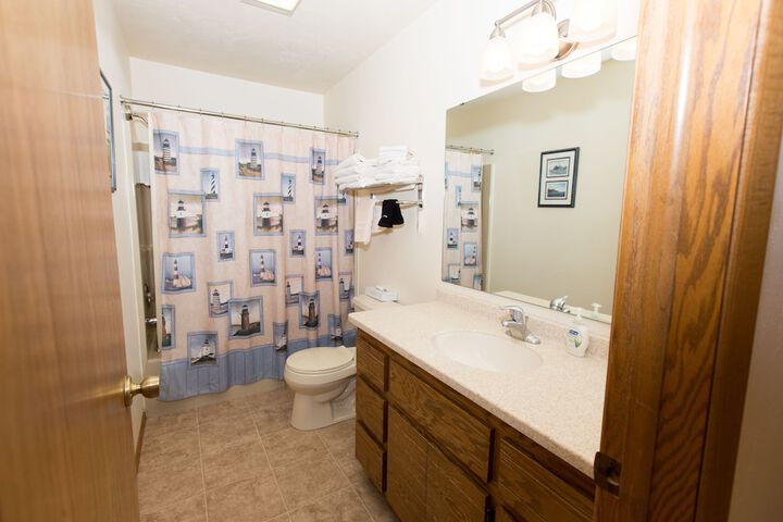 Room 46 of 185