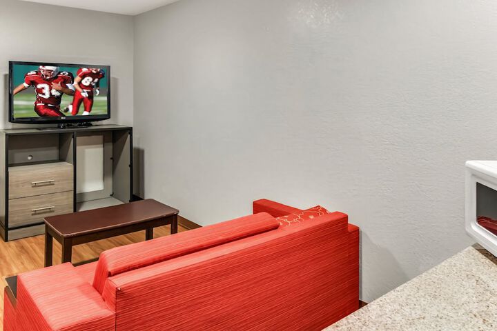 Room 21 of 36