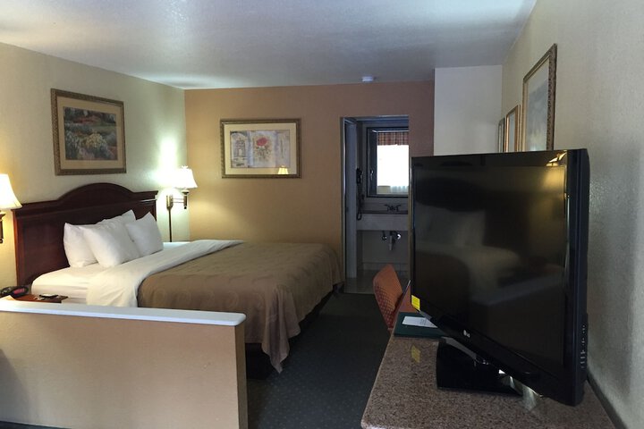 Room 15 of 39