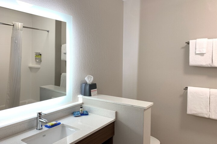 Holiday Inn Express & Suites Danville by IHG