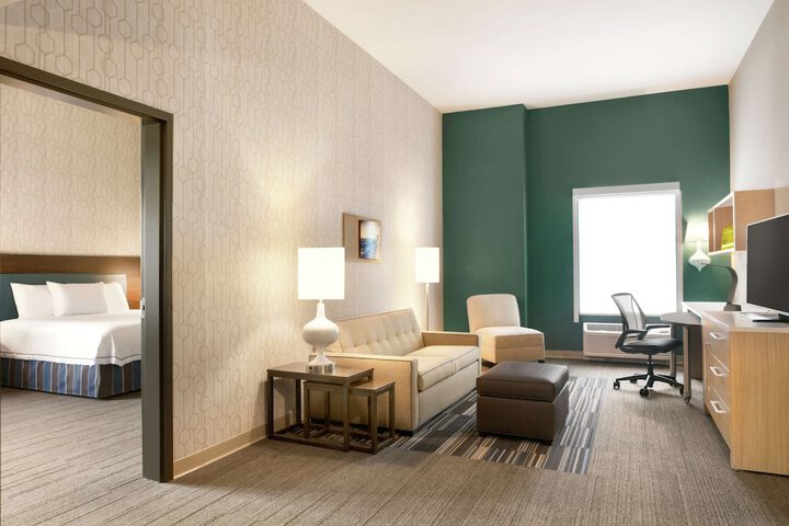 Room 21 of 32