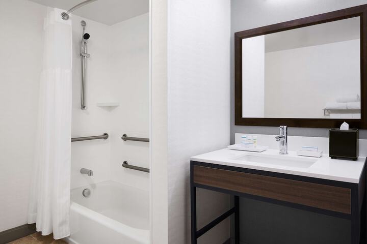 Hilton Garden Inn Providence Airport / Warwick