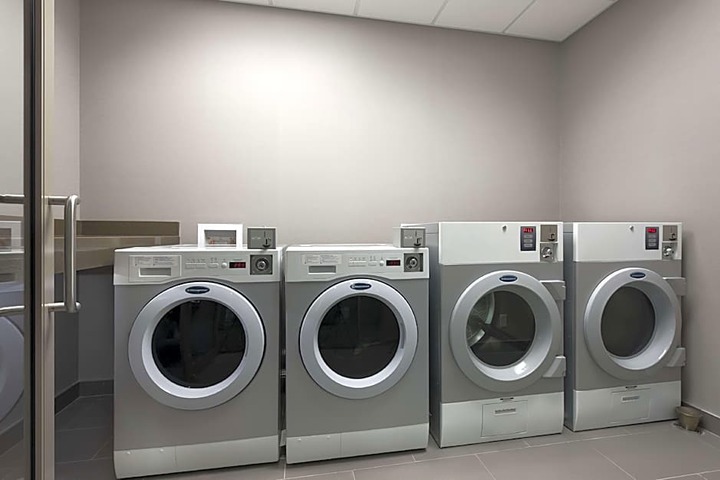 Hampton Inn and Suites Airdrie