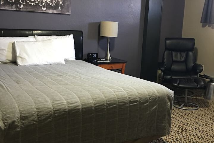 Room 22 of 33