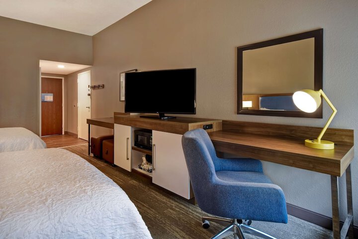 Room 42 of 69