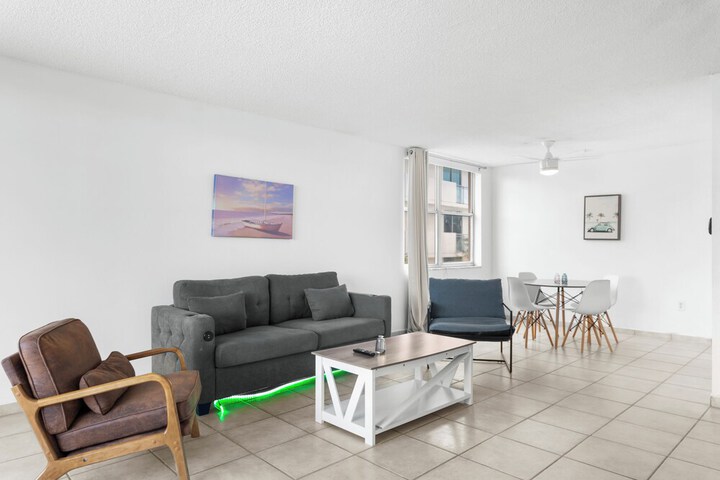 Bay Harbor Sunset Apt 3A