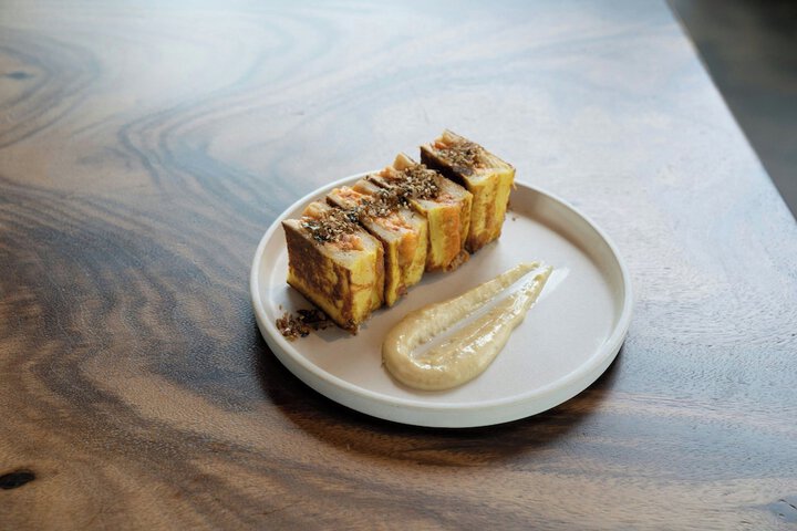 Dining 51 of 65