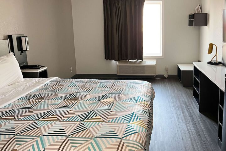Room 32 of 44
