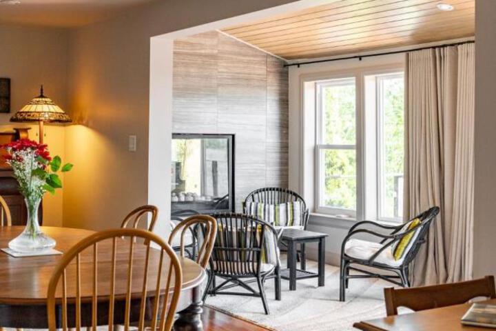 Happiness Haven: Waterfront PEC House