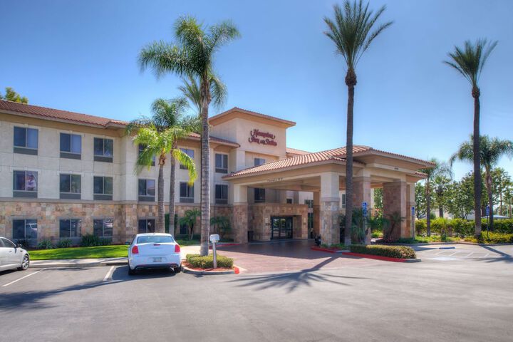 Hotel 2 of 65