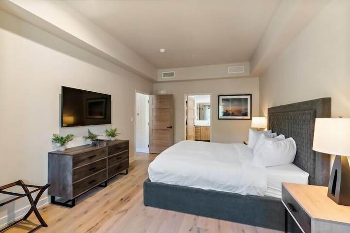 Room 70 of 147