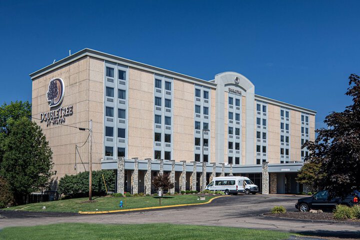 DoubleTree by Hilton Pittsburgh Airport
