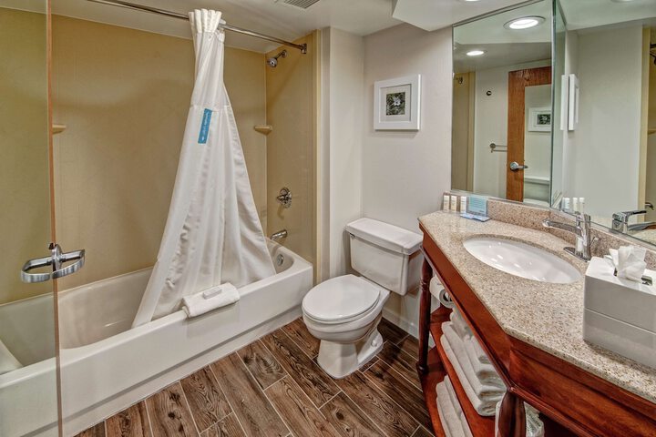 Hampton Inn by Hilton Charlotte / Matthews