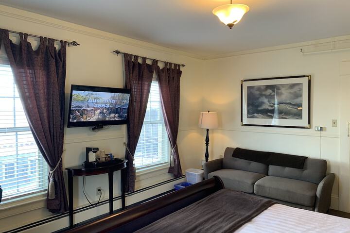 Room 32 of 71