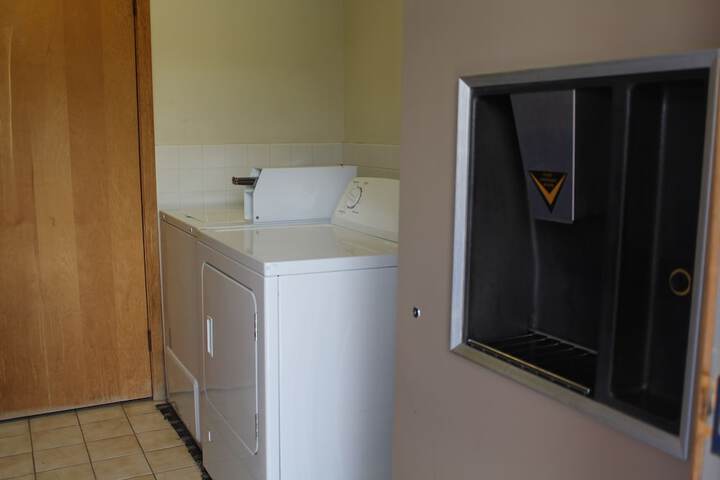 Room 8 of 23