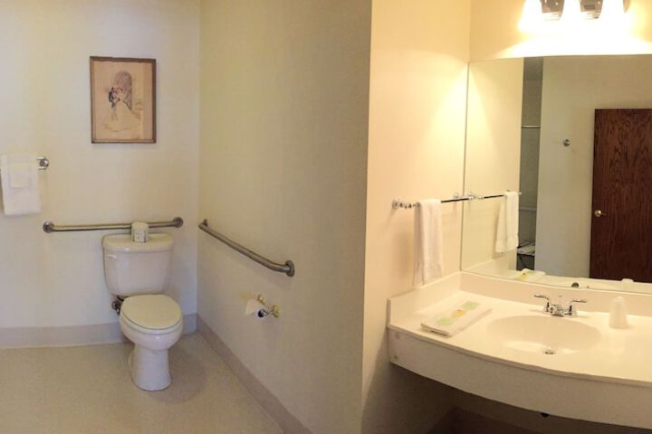 Room 70 of 88
