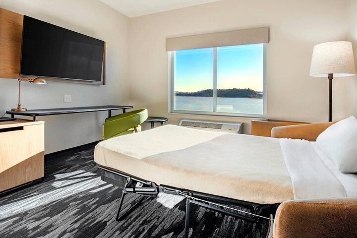 Room 18 of 46