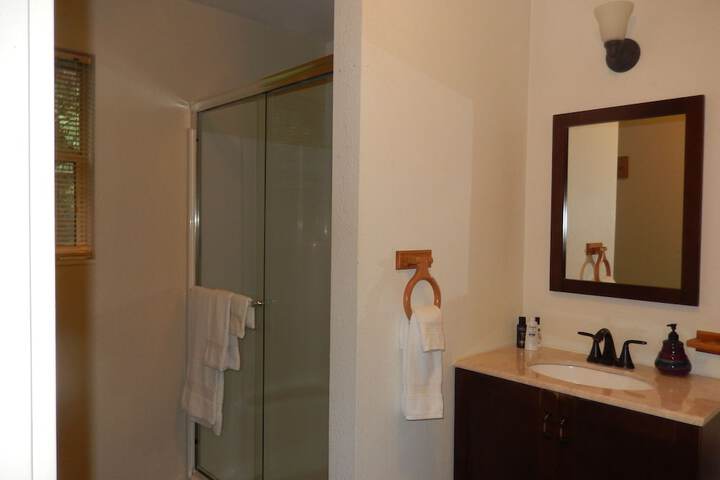 Mountain Meadows Inn