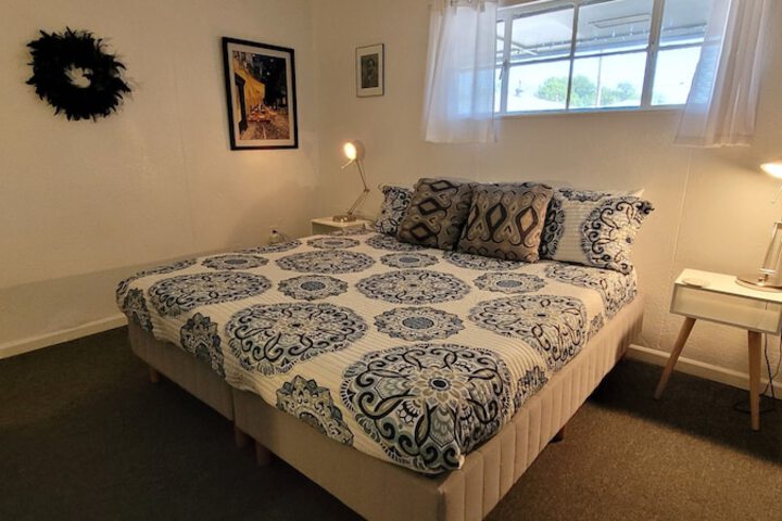 Room 15 of 19