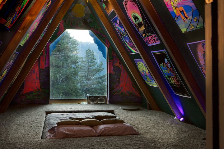 Room 61 of 77