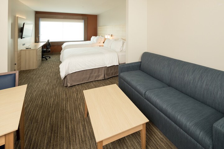 Room 8 of 23