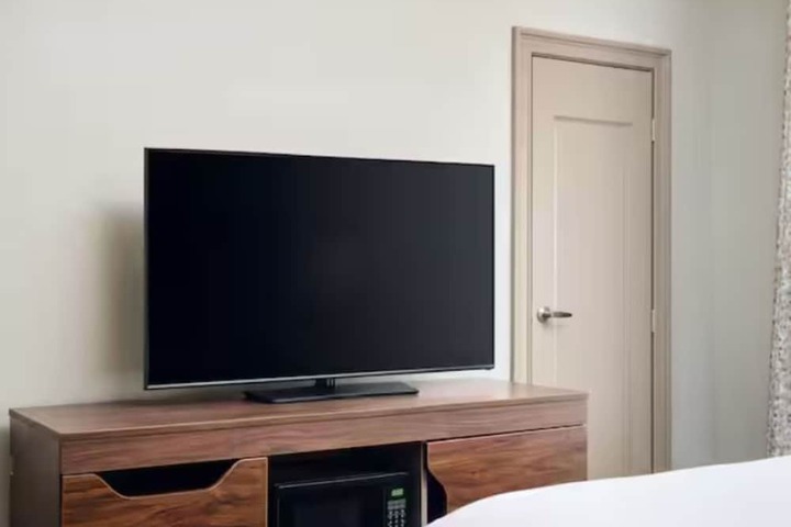 Room 47 of 74