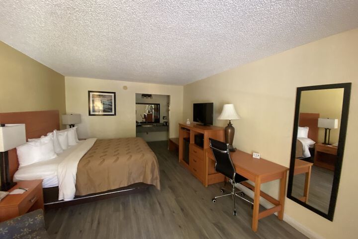 Room 20 of 24