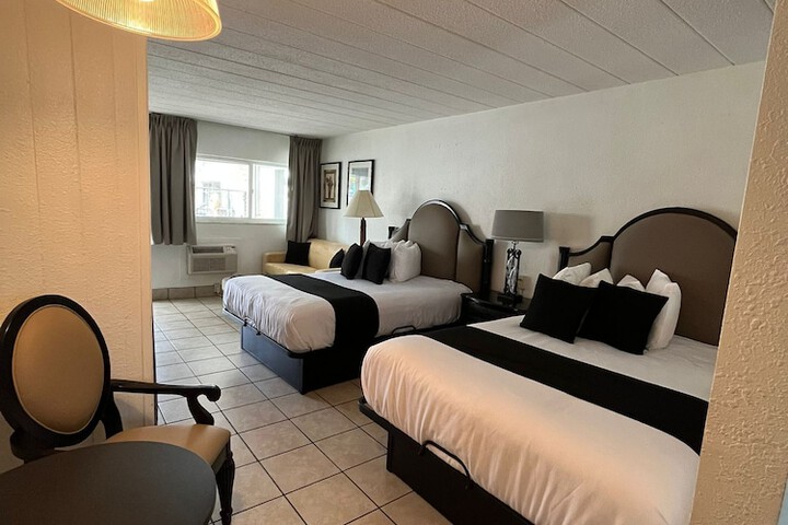 Room 140 of 170