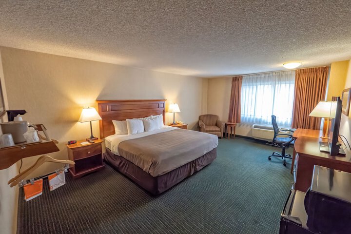 Room 8 of 35